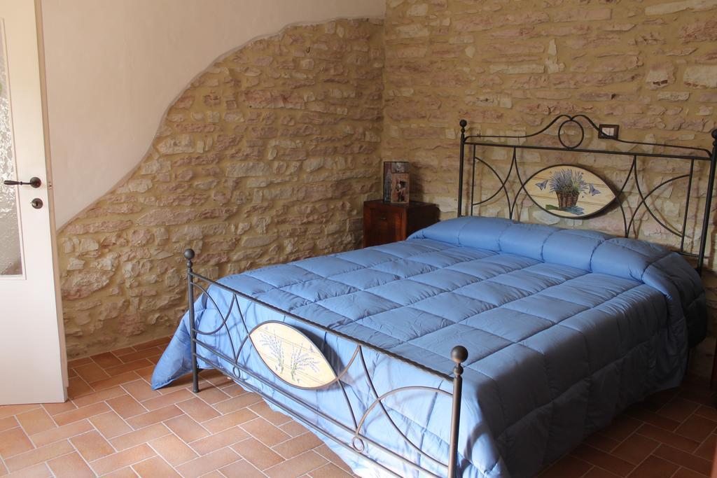 B&B Il Poggetto Serra Sant'Abbondio Номер фото
